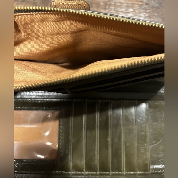 HOBO Dark Green Leather Women's Wallet - Picture 5 of 6